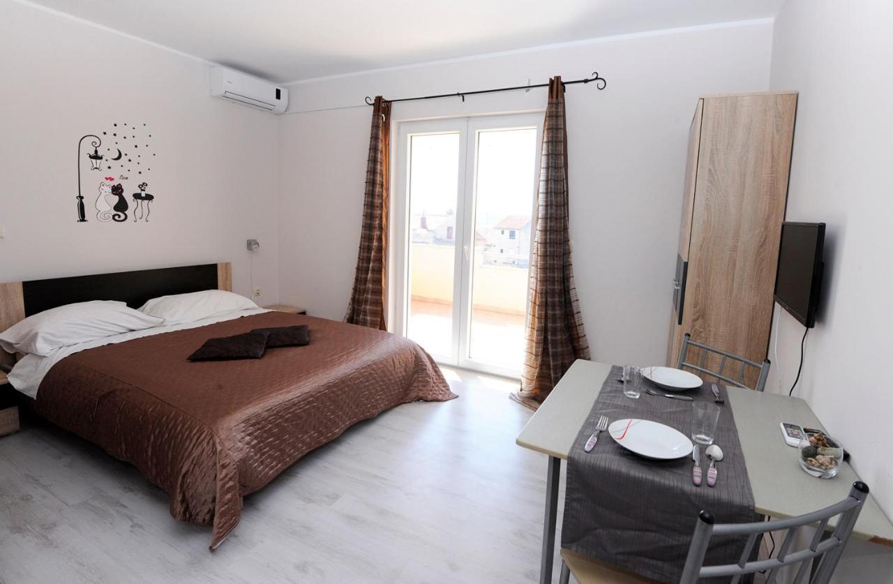 Apartments & Rooms Krecak Šibenik Eksteriør bilde